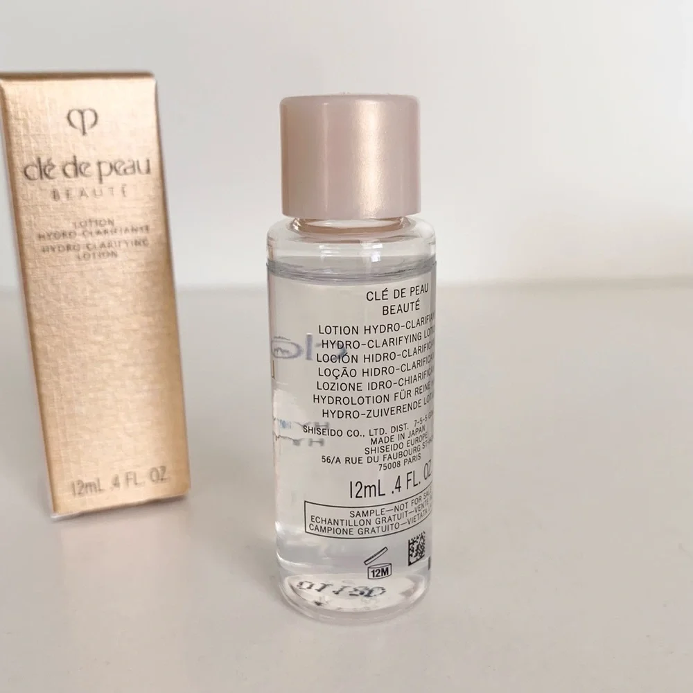 Cle de peau hydrating lotion